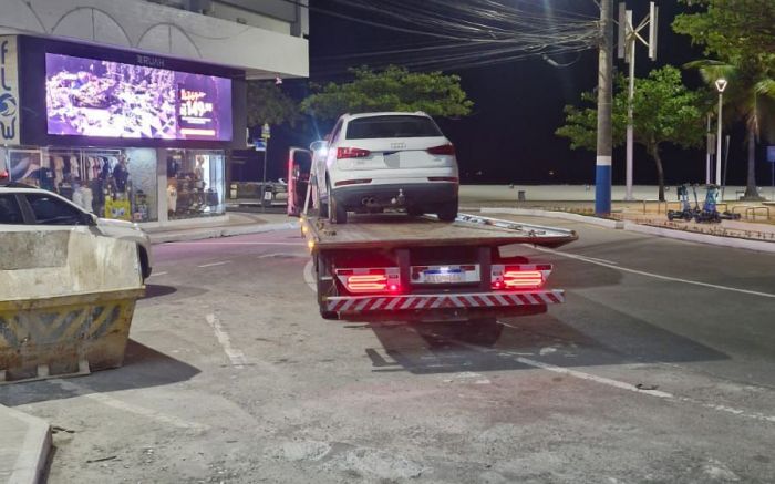 Motorista ainda andava com a CNH suspensa (Foto: Divulgação/GMBC)