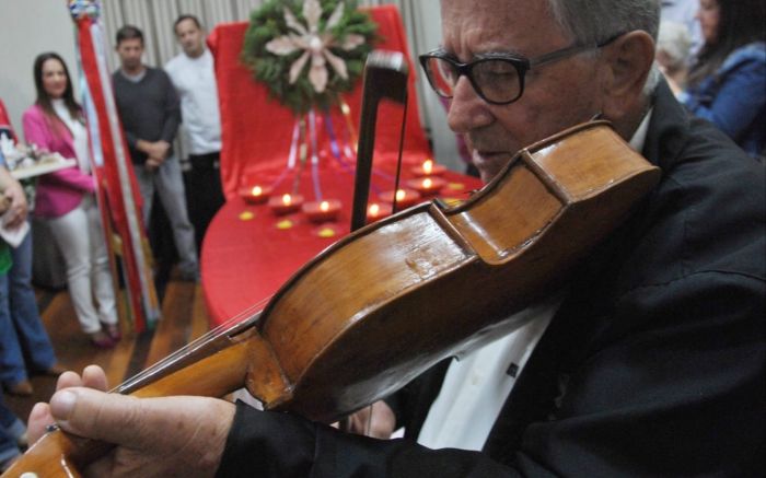 Seu Nino fazia parte da velha guarda dos foliões e era presença certa nas celebrações (Crédito de foto: Álbum de família)