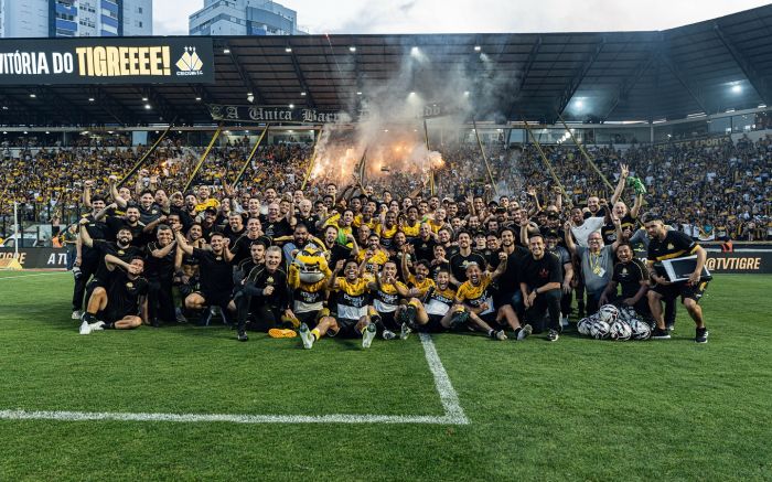 Tigre derrotou o Botafogo-SP por 2 a 0 neste domingo no Heriberto Hülse (Foto: Celso da Luz/Criciúma)