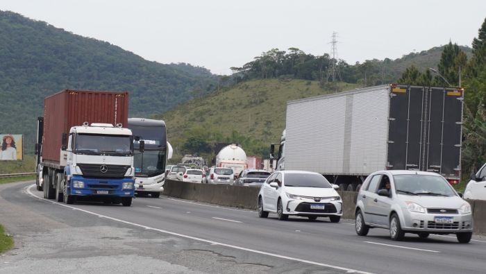 BR 101 de Balneário Camboriú em direção a Itajaí está travada