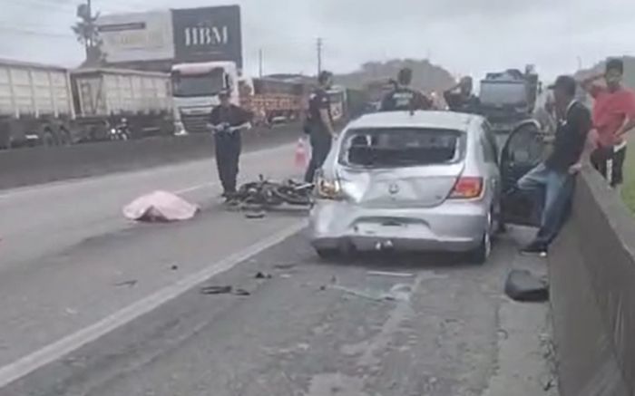 Batida que matou motociclista aconteceu na manhã de domingo (Foto: Reprodução)