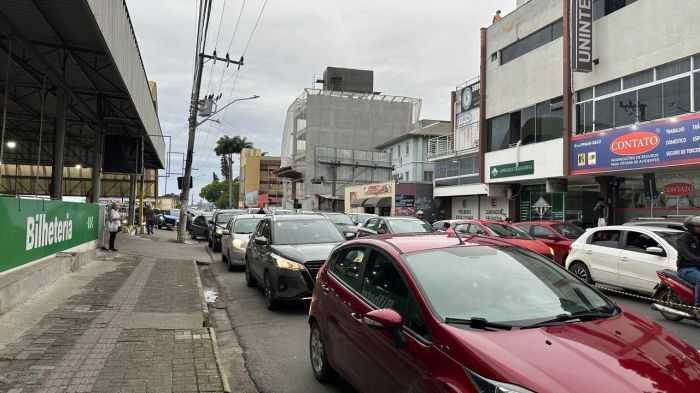 Principais acessos de Itajaí e BC estão congestionados
