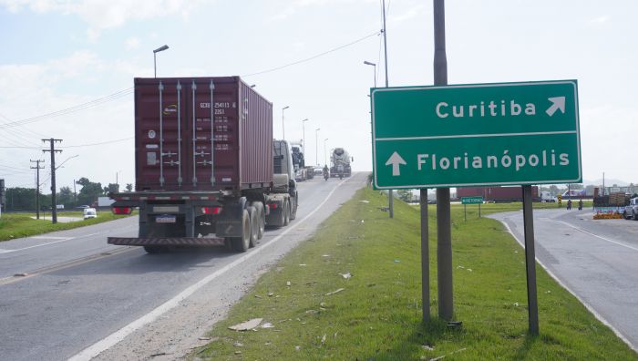 Itajaí firmou parceria com cidade chinesa pra investimentos em logística (Foto: João Batista)