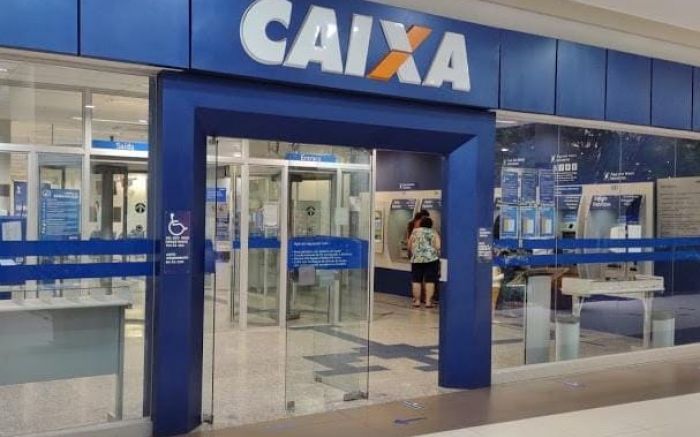 Vítima foi mantida refém por um dia e conseguiu fugir ao ser levada a banco para sacar dinheiro