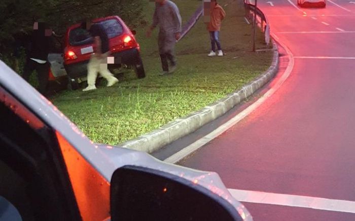 Ford Fiesta foi apreendido (Foto: Divulgação/GMBC)