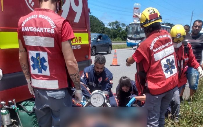 Acidente foi perto da rótula dos Machados (Foto: Reprodução)
