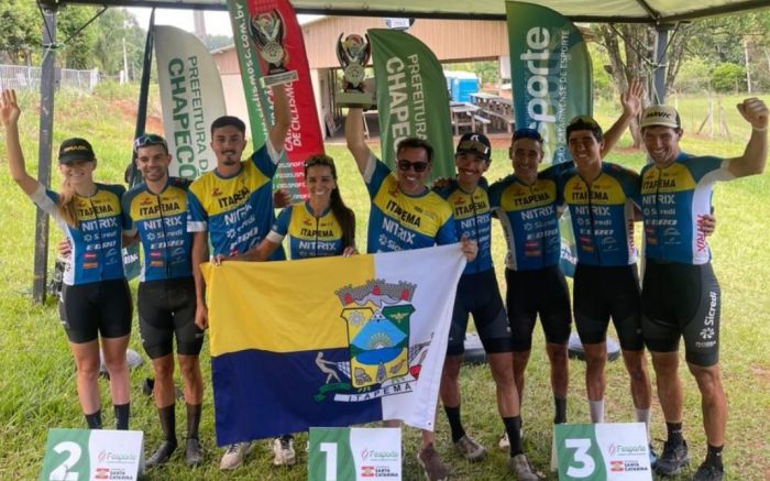 Equipe de Itapema somou um ouro, quatro pratas e dois bronzes (Foto: Divulgação)