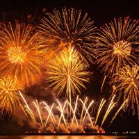 Vai ter camarote al mare pra assistir fogos na virada de ano em Itajaí