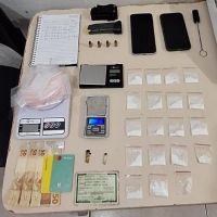 Polícia Militar flagra tele-entrega de drogas e apreende munições em Itapema