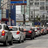 Congestionamento toma conta das principais vias da região