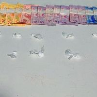 Adolescente pula muro e invade casa pra fugir da PM em Itajaí