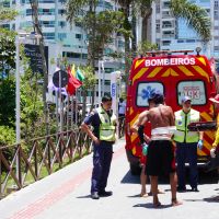 Homem sofre queda de altura no deque do Pontal Norte