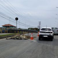 Semasa leva 13 horas pra consertar adutora