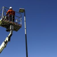 TCE suspende edital de compra de materiais pra iluminação pública