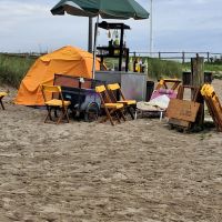Leitora denuncia acampamento irregular na praia do Molhe