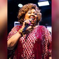 Alcione faz show gratuito em Santa Catarina
