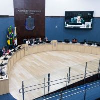 A Câmara de Itajaí deve ter mais vereadores?