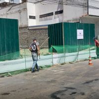 Construtora constrói nova calçada na rua 15 de novembro
