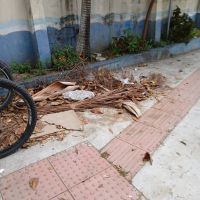 Abandono, sujeira e infiltrações são denunciados na UBS central