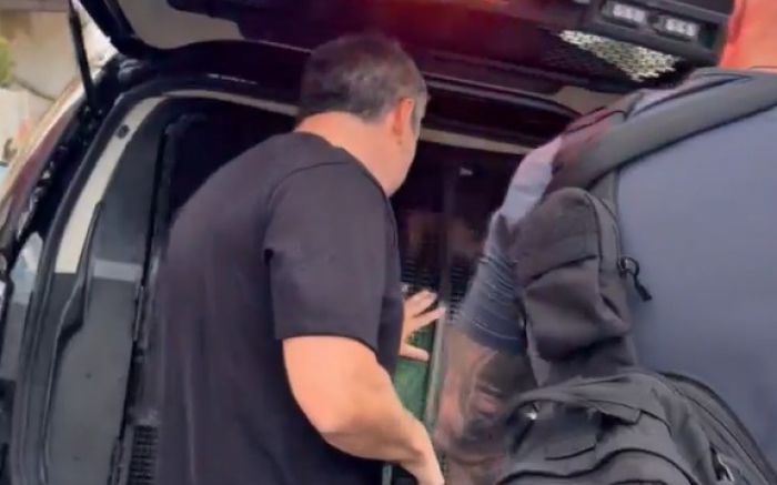 Polícia capturou envolvido em esquema milionário (Foto: Divulgação/PCSC)