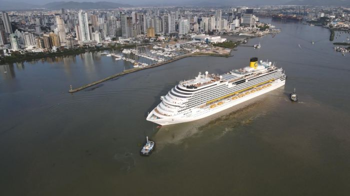 Transatlântico chega com 3787 passageiros vindos de Ilhabela (SP)
(foto: Divulgação/PMI)