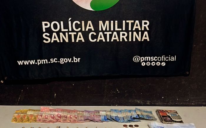 Polícia localizou droga já pronta para venda Foto: PMSC)