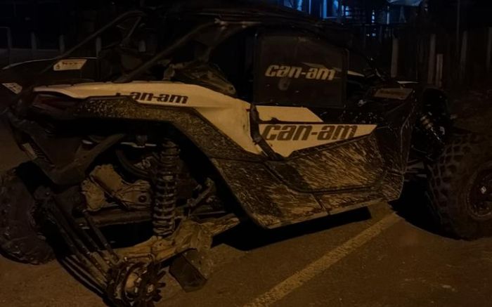 Polícia tenta identificar quem estava ao volante do UTV (Foto: PMSC)