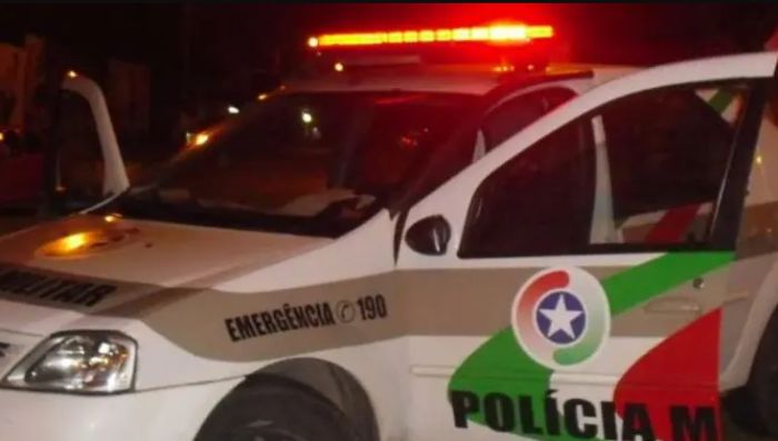 Antes de matar desafeto, dupla de assassinos agrediu irmã e sobrinho da vítima (Foto: Divulgação/PMSC)