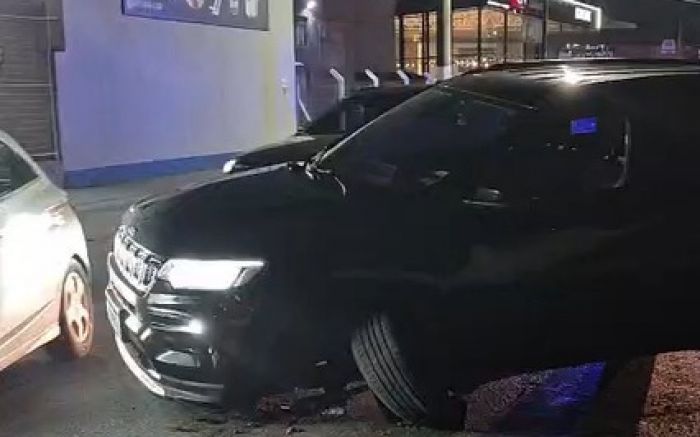 Vítima teve ferimentos leves