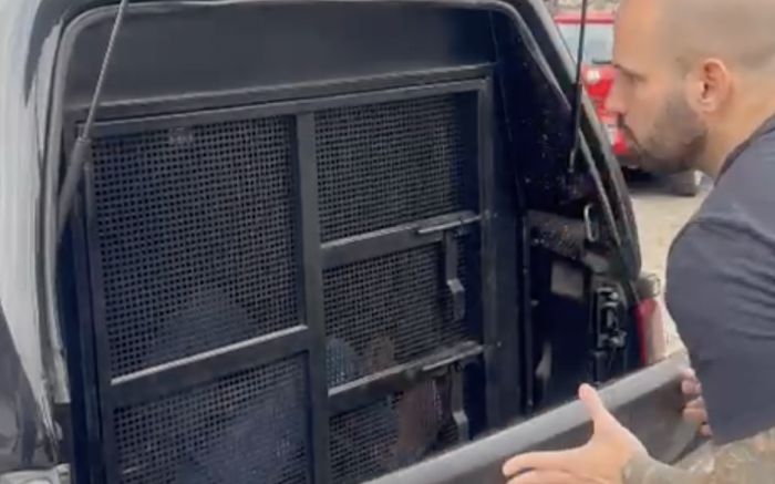 Legenda: Polícia identificou bando que invadiu apartamento no centro de BC (Foto: Reprodução)