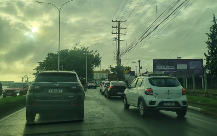 BR 101 tem congestionamento entre Itajaí e Balneário Camboriú
