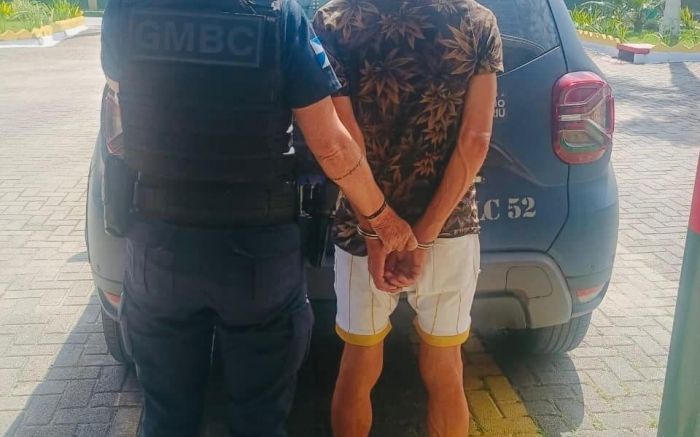Homem foi levado à penitenciária de Itajaí (Foto: Divulgação/GMBC)