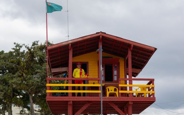 Comandante-geral do CBMSC puxou a orelha dos banhistas durante a abertura da Operação Estação Verão, em Itajaí
