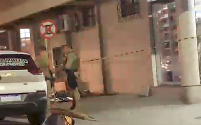 Crime foi no meio da rua (Foto: Reprodução)