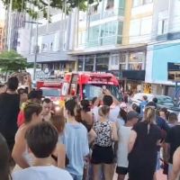 Briga generalizada termina com homem esfaqueado na praça Tamandaré