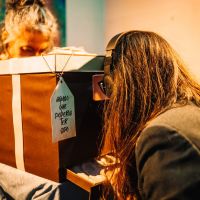 Festival internacional de Teatro Lambe-lambe abre inscrições gratuitas