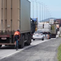 BR 101 entre Itajaí e Penha tem até 24 minutos de lentidão e congestionamento