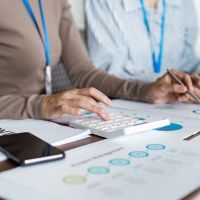 2026 chega com mudanças no salário mínimo, FGTS e Simples Nacional