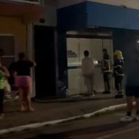 Fumaça em agência bancária dá susto em moradores do centro