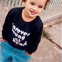 Família pede apoio para menina que levou choque em máquina de lavar