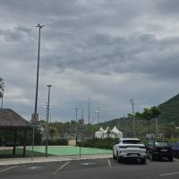 Semana começa com temporais, mas calorão domina os próximos dias