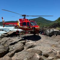 Menino de 13 anos é resgatado de afogamento