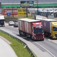 Itajaí tem dois trechos da BR 101 congestionados nesta manhã