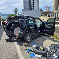 Colisão entre caminhões e carros deixa duas mulheres feridas em Itapema