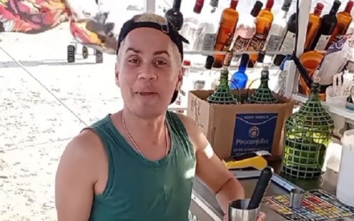 Alexander é acreano, tem 32 anos e se mudou de Araucária, no Paraná, em setembro