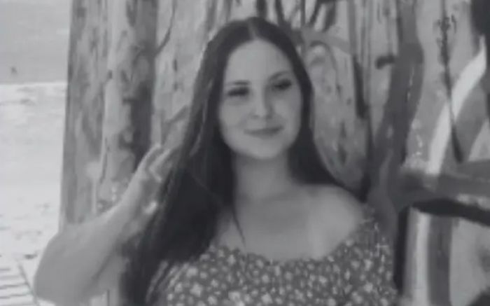 Nicole era passageira da moto conduzida pelo namorado, que está internado em estado grave