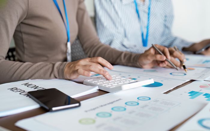 Reajustes e novas regras afetam trabalhadores CLT, empreendedores e empregadores em Santa Catarina