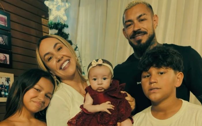 Sepultamento foi no início da manhã desta sexta-feira