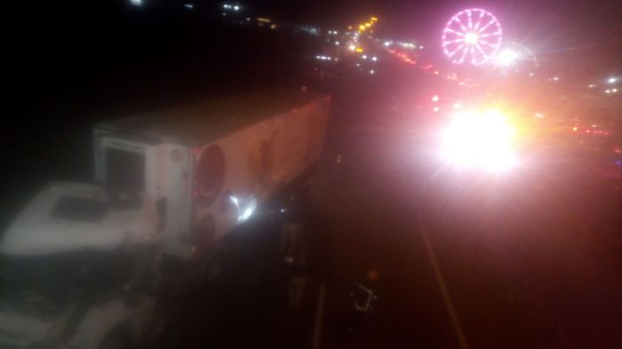 Carro atravessou a divisória entre as pistas da rodovia