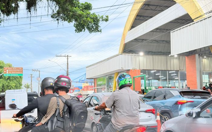 Fila do ferry boat já toma conta da Beira Rio